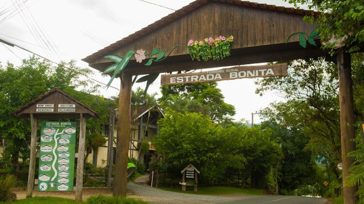 Portal Estrada Bonita Joinville-Turiste-se