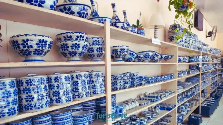 Porcelana Azul e Branca Monte Sião - Turiste-se