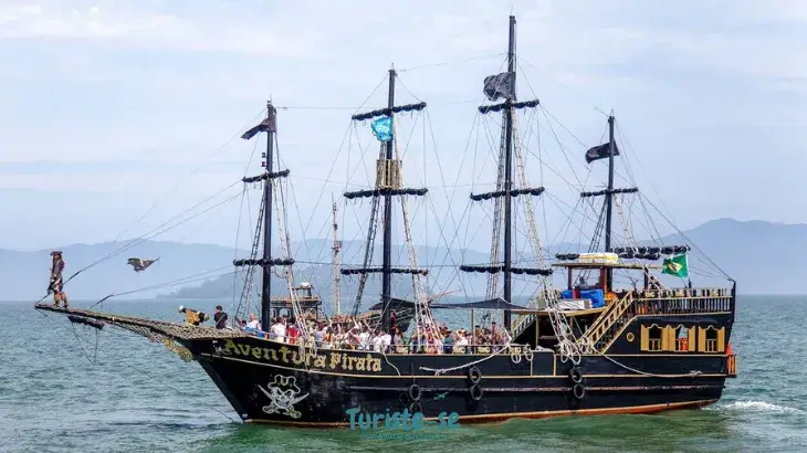 Barco Pirata Balneário Camboriú - Turiste-se