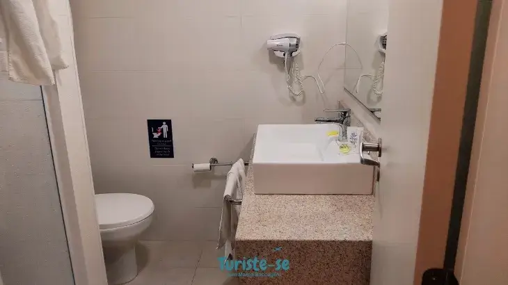 Banheiro Hotel Le Canard Joinville - Turiste-se
