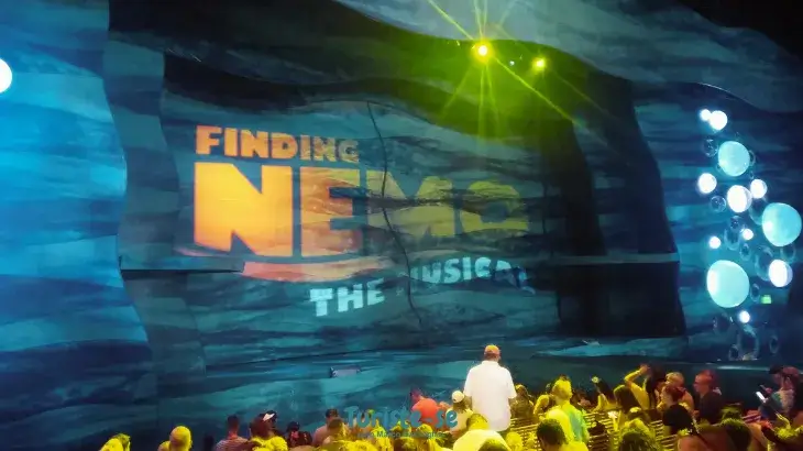 Finding Nemo The Big Blue... and Beyond Animal Kingdom Orlando - Turiste-se