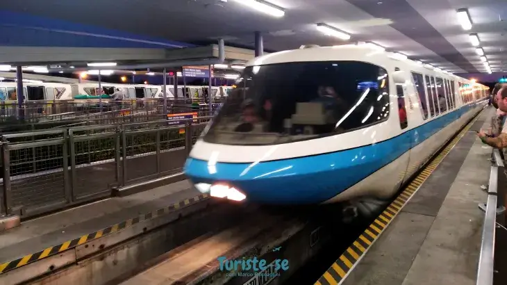 Transporte Magic Kingdom Orlando - Turiste-se