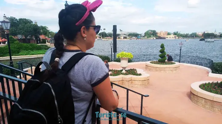 Mariza no Epcot Orlando - Turiste-se