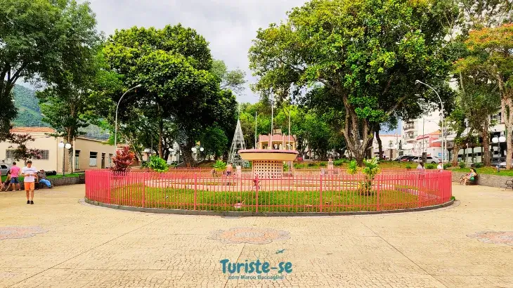 Praça Dr. Alcides Mosconi Andradas - Turiste-se